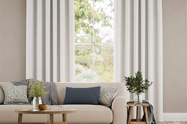 Mẫu rèm vải cửa sổ