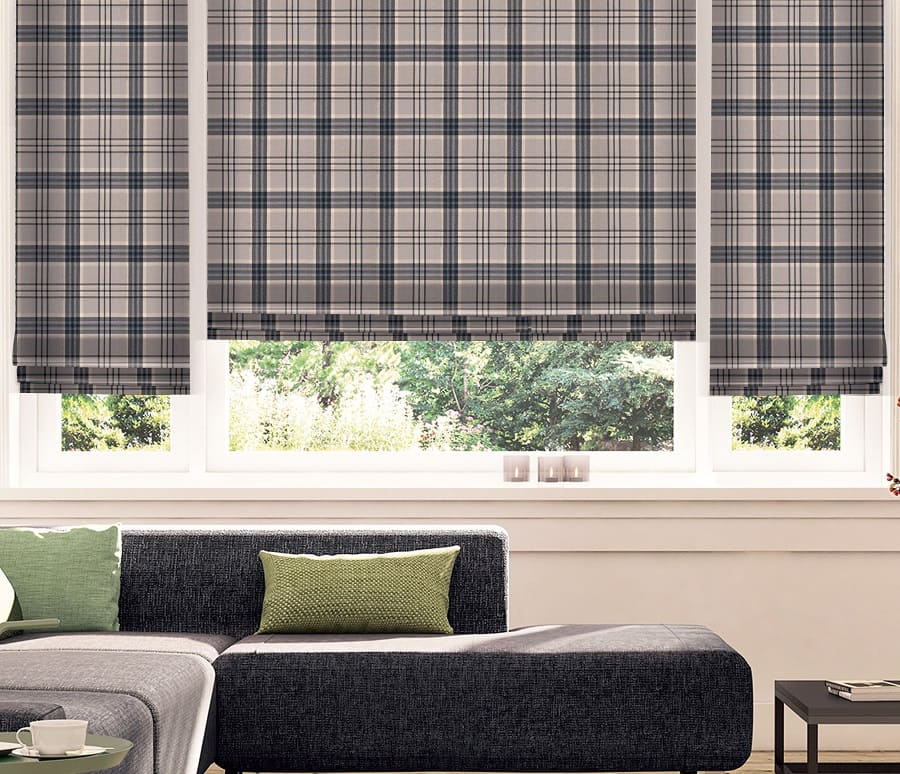 Rèm roman trang trí cho phòng khách đơn giản nhưng sang, đẹp