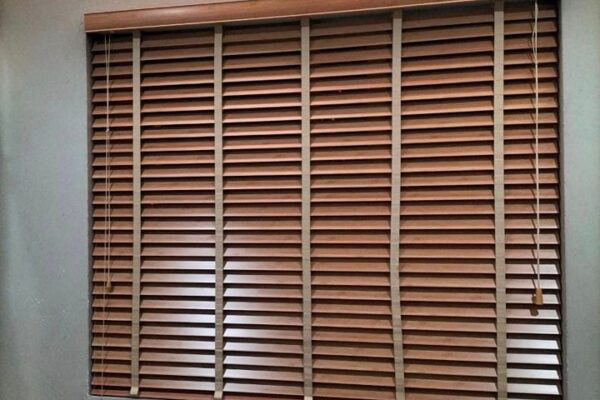 🌿 RÈM SÁO GỖ – SANG TRỌNG & TINH TẾ CHO KHÔNG GIAN SỐNG HIỆN ĐẠI 🌿